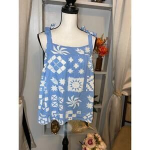 EUC Sonoma Women’s size Medium Blue and White Sun Print Tie Shoulder Top